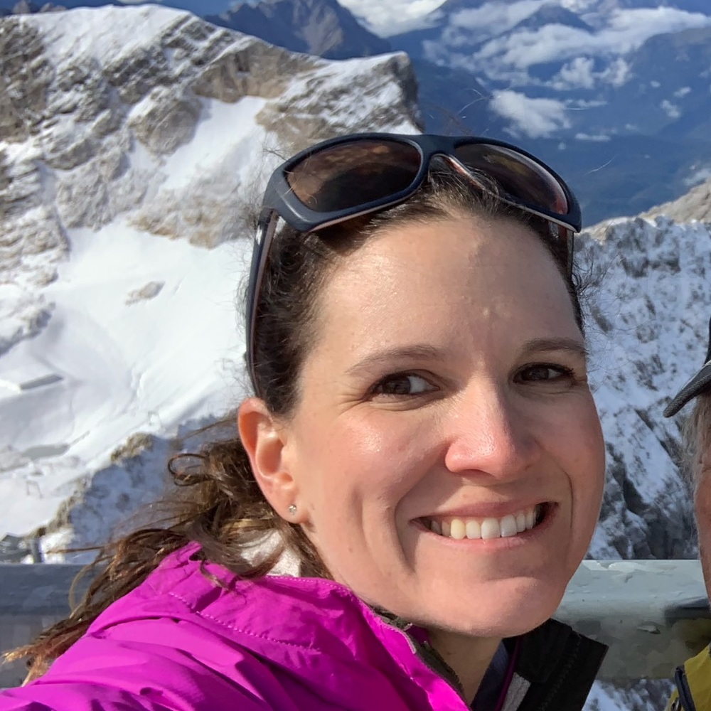 Meet your Posher, Lea